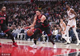 沙特连续的 沙特连续的